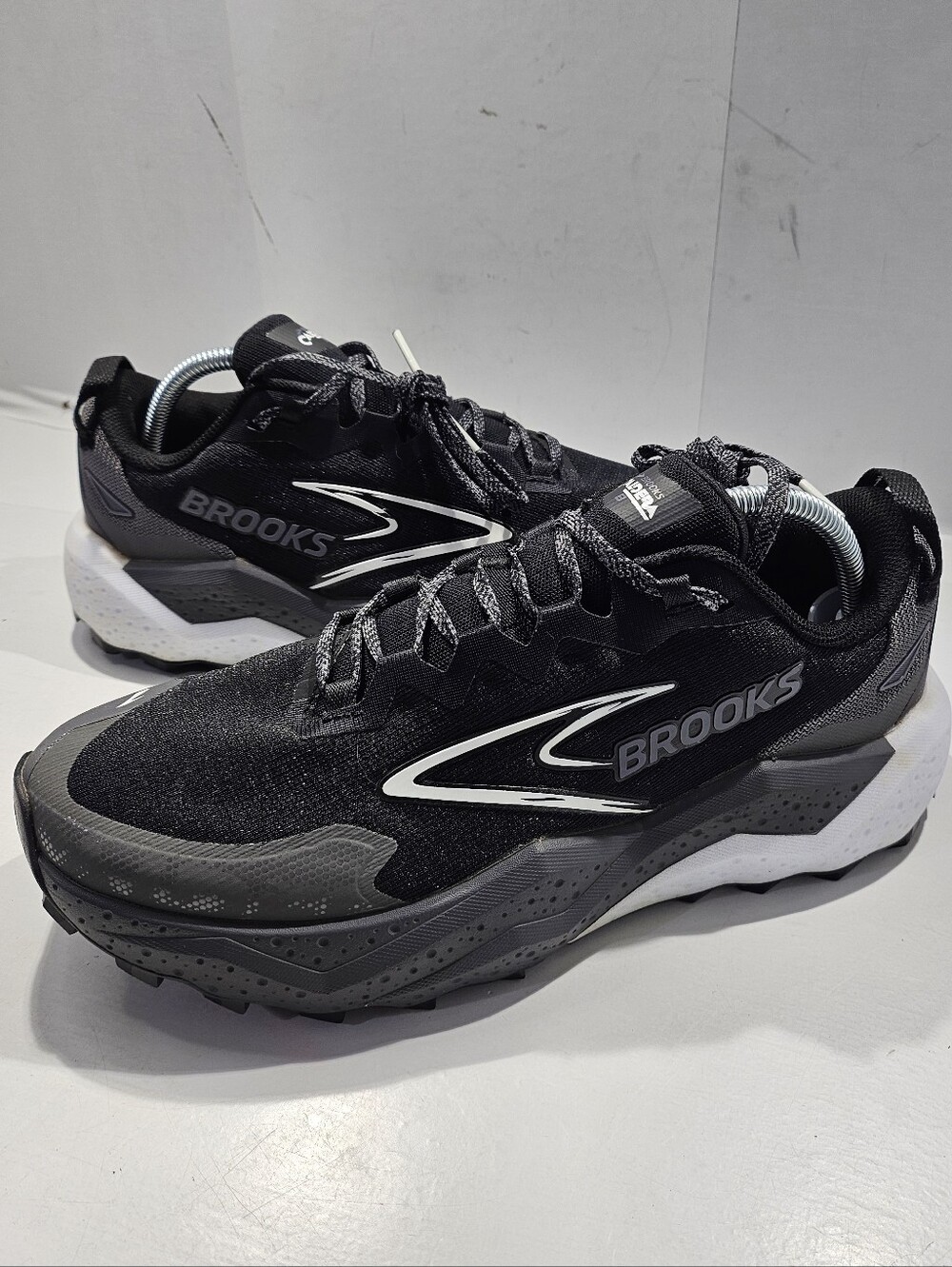 BROOKS MEN'S CALDERA 8 ATHLETIC TRAIL RUNNING SHOES SIZE 9.5D - Picture 14 of 14